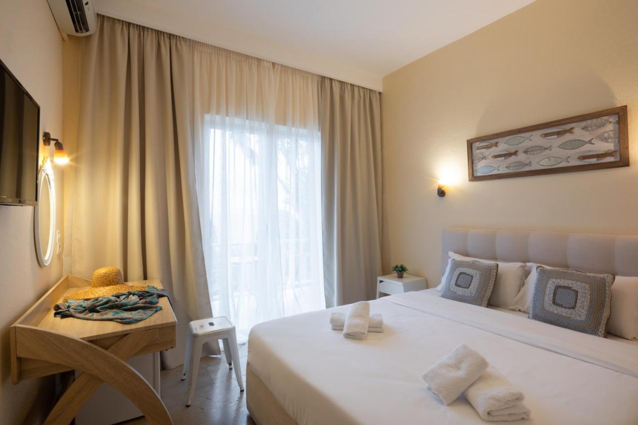 Aurora Beach Hotel Agios Ioannis Peristerion Dış mekan fotoğraf