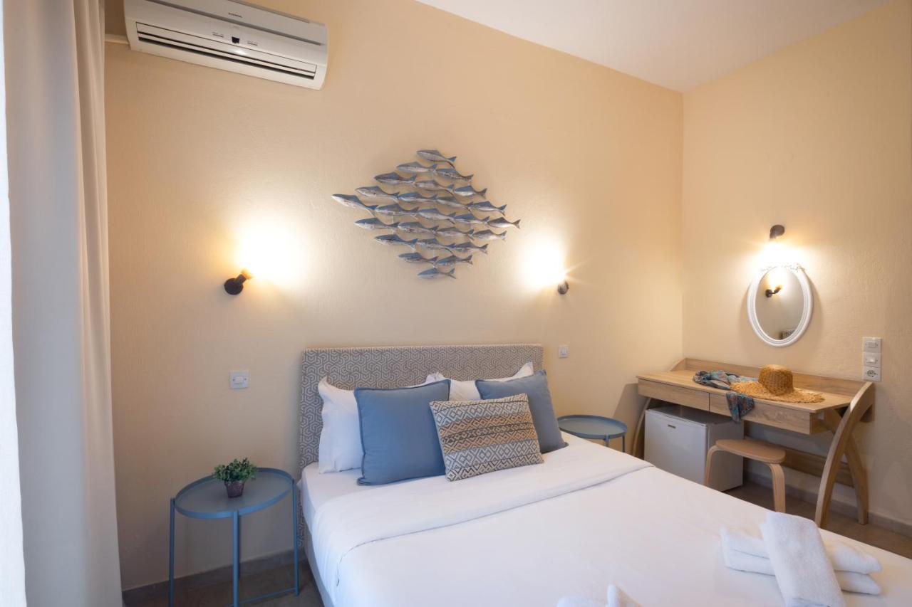 Aurora Beach Hotel Agios Ioannis Peristerion Dış mekan fotoğraf